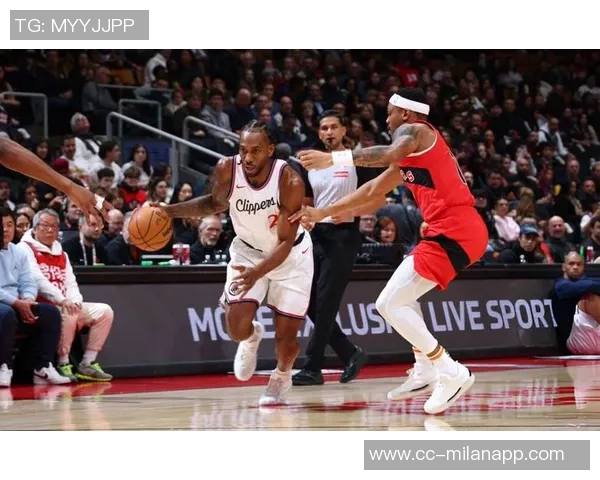 鲍威尔热火首秀表现抢眼28分9板4助比尔低迷仅得5分合力卡登25分 鲍威尔热火首秀表现抢眼28分9板4助比尔低迷仅得5分合力卡登25分