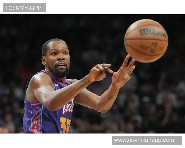 乌度卡坦言防守失误未能有效应对乔治与马卡的身体对抗挑战 乌度卡坦言防守失误未能有效应对乔治与马卡的身体对抗挑战