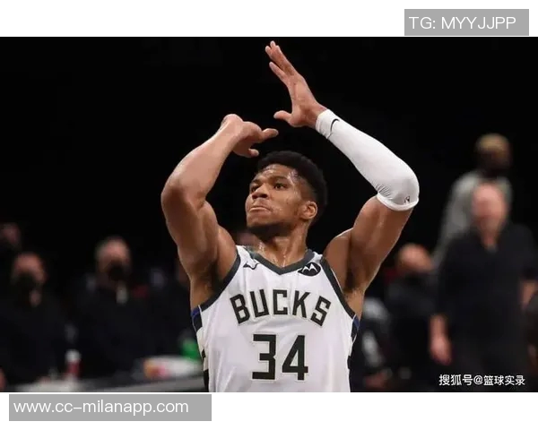 同年获得DPOYMVPFMVP的阿贾中投绝杀助力王牌夺得冠军点 同年获得DPOYMVPFMVP的阿贾中投绝杀助力王牌夺得冠军点